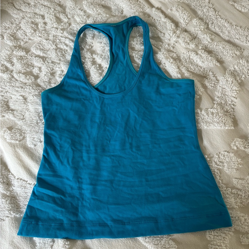 BLUE LULULEMON TANK TOP SIZE 4